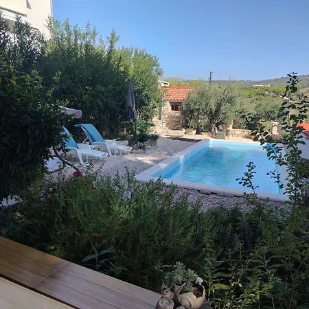 Vacation House Milka Milna  Bagian luar foto