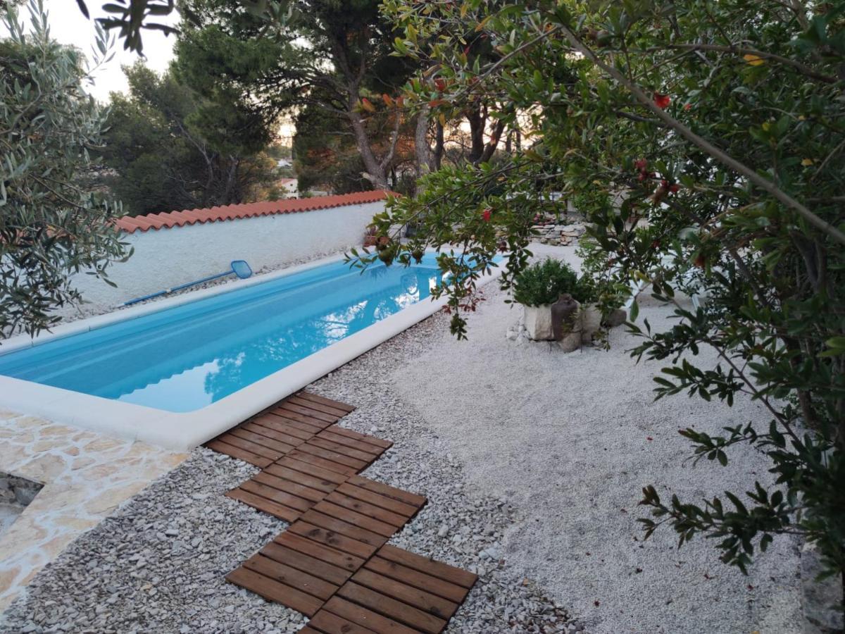 Vacation House Milka Milna  Bagian luar foto