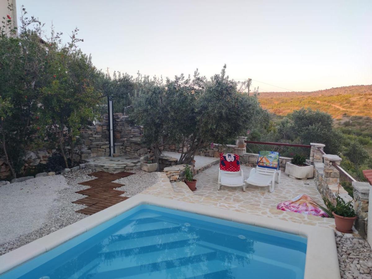 Vacation House Milka Milna  Bagian luar foto