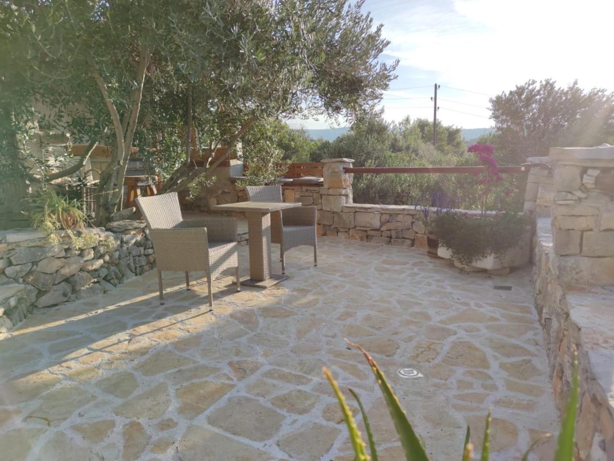 Vacation House Milka Milna  Bagian luar foto